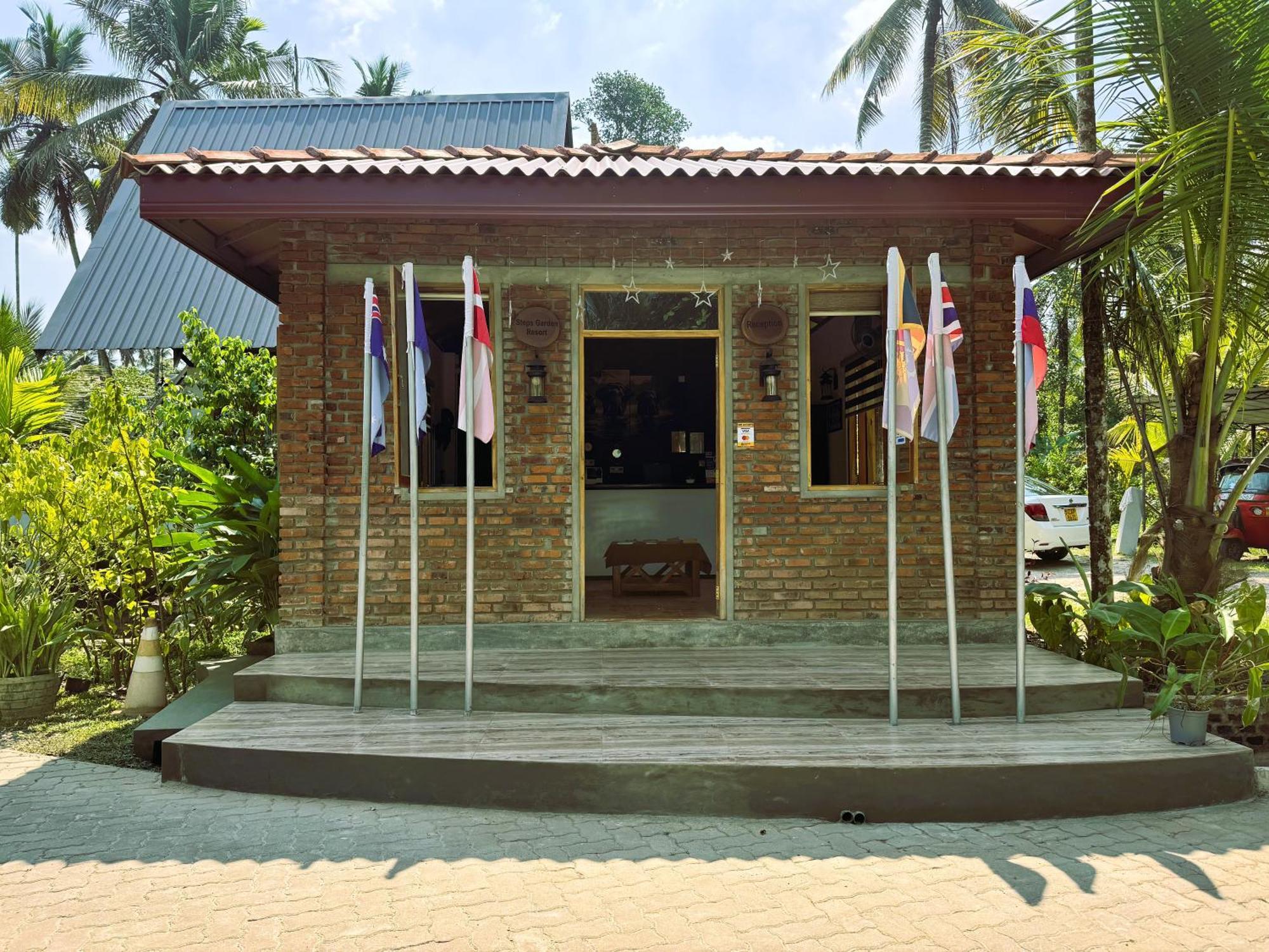 Steps Garden Resort Negombo Exteriér fotografie